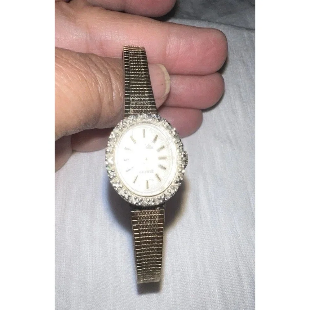 Rare Vintage Pierre Vallee Quartz Gold Plated Diamond Wrist Watch